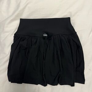 ALO Yoga Elegant Black Pleated Skirt